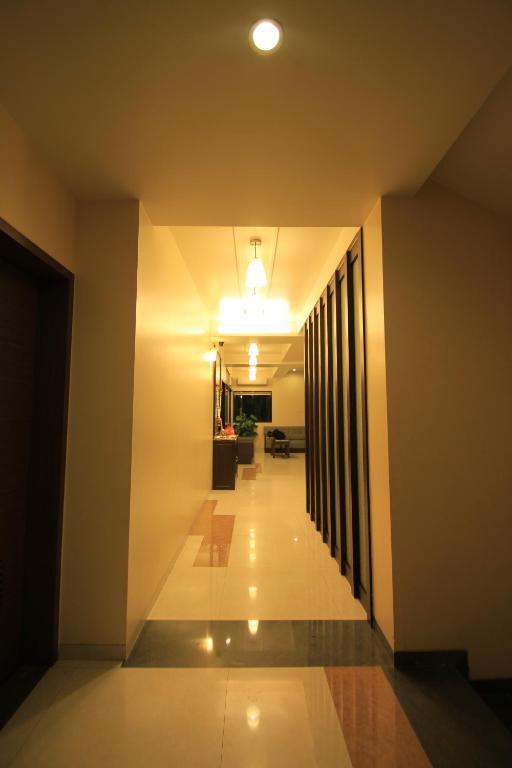 Hotel Sai Smaran Shirdi Exteriör bild